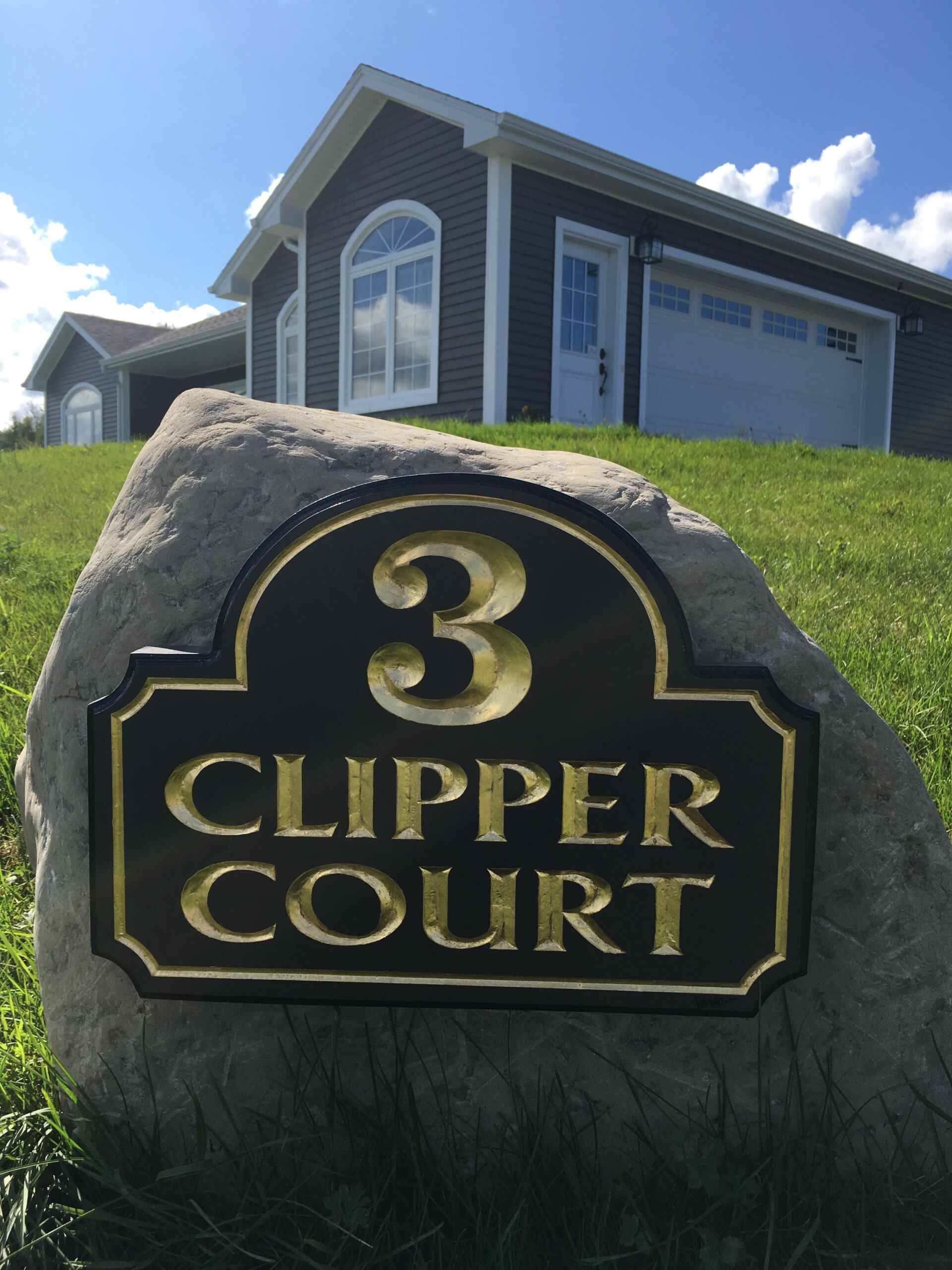 Clipper Court Sign